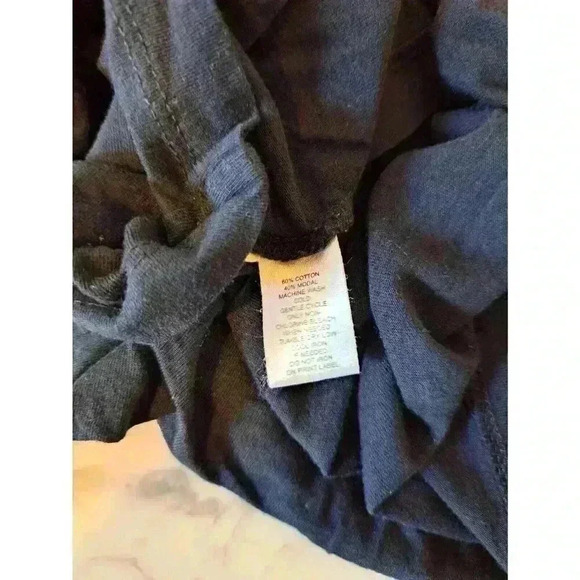 Ann Taylor LOFT Womens M Tee Shirt Black Short Cap Sleeve Top V Neck  Pullover - Picture 4 of 5